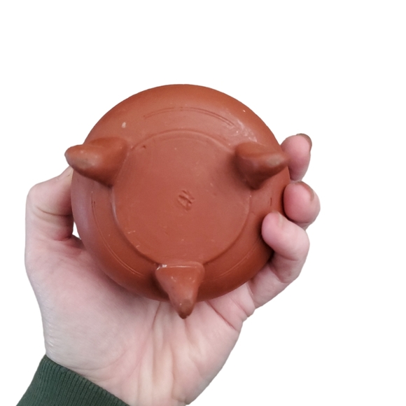 Incense burners, storage, and assorted incense cones and sticks - Picture 6 of 17